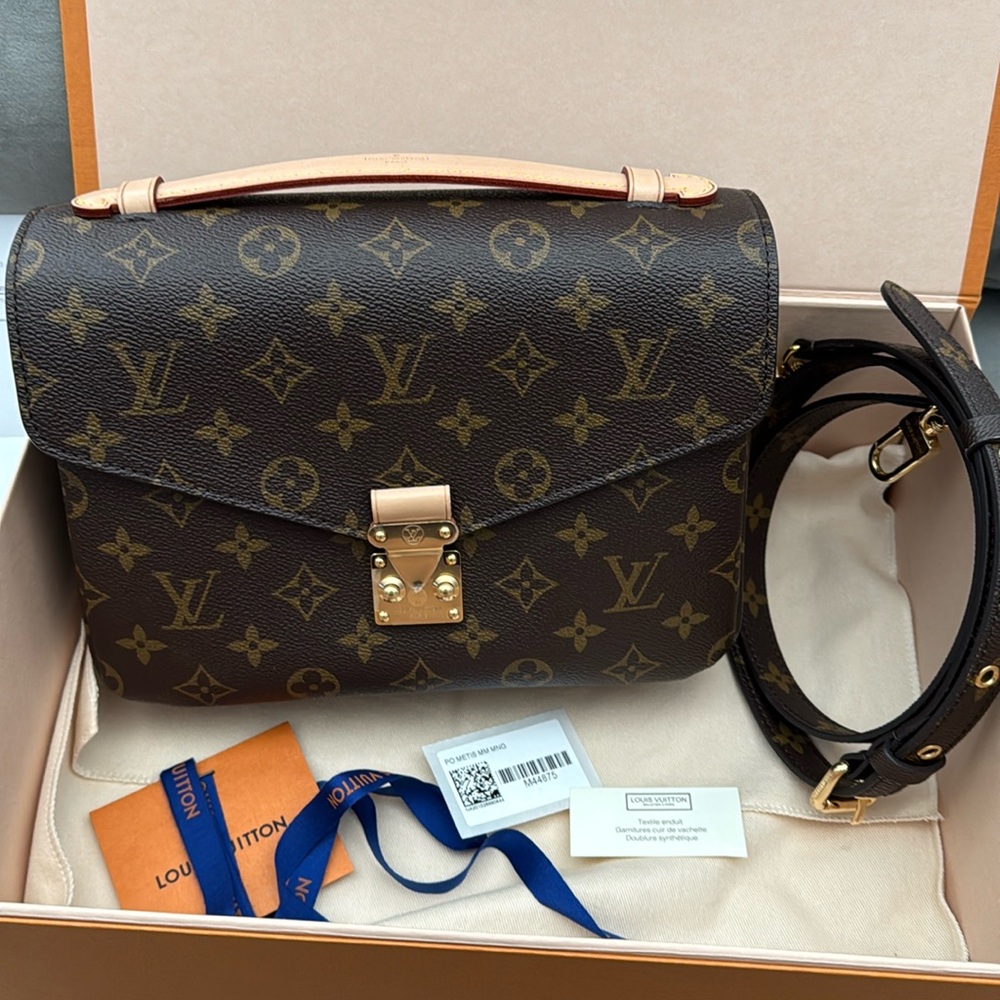Louis Vuitton Pochette Metis
